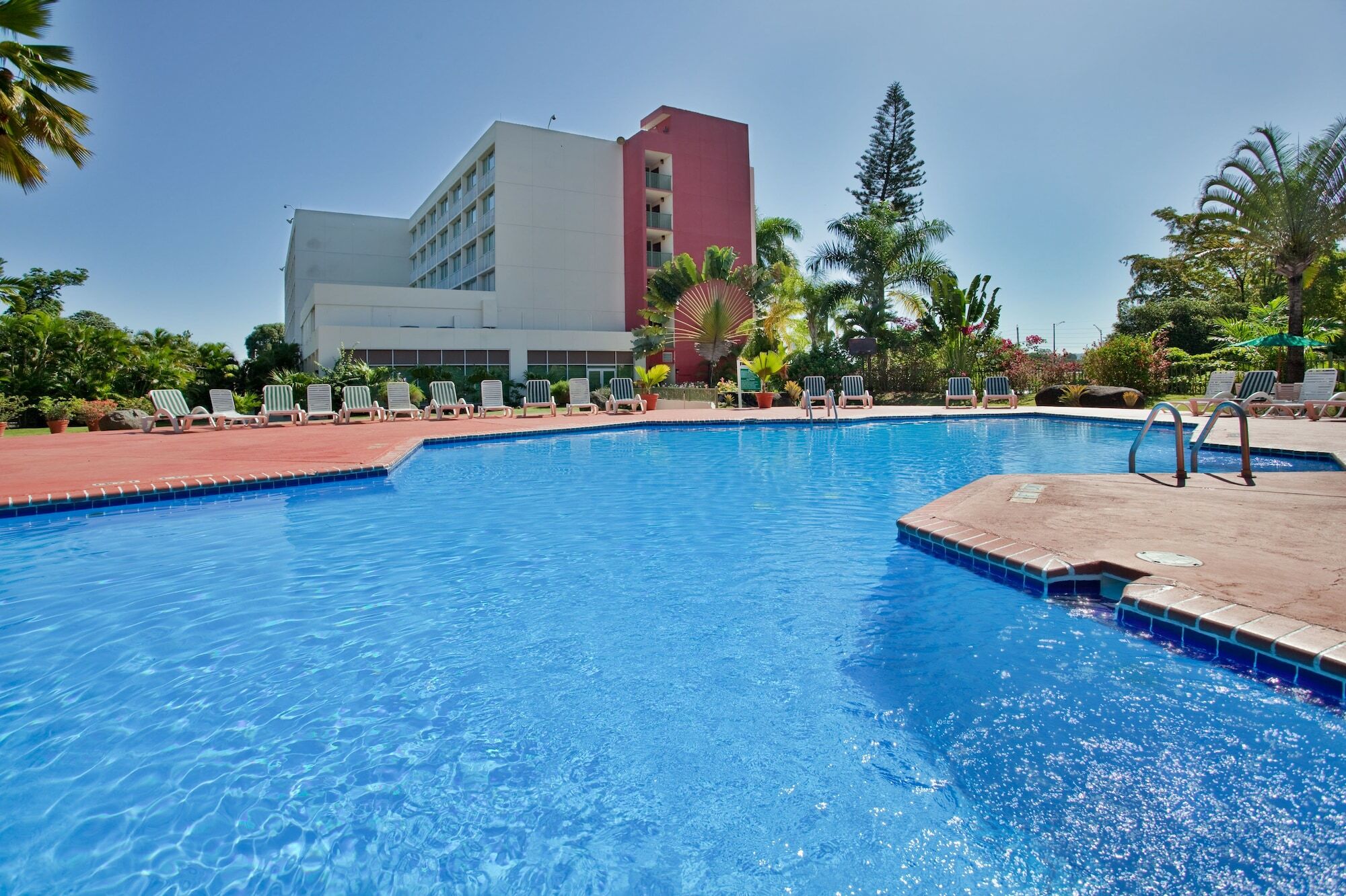 Holiday Inn Mayaguez & Tropical Casino By Ihg Exterior photo